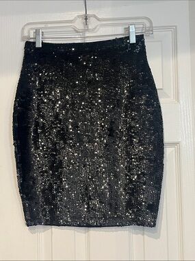 Image Black Sequin Pencil Skirt soft underside. Holiday Ready. Sz. L